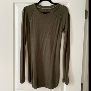 Lululemon athletica long sleeve sweater